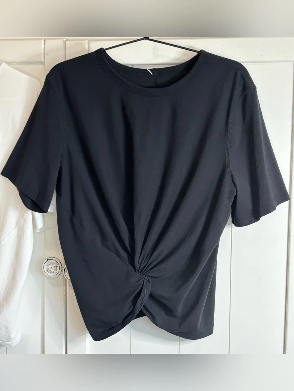 Lululemon Crescent Pima Cotton Twist Front Tee Black M/L